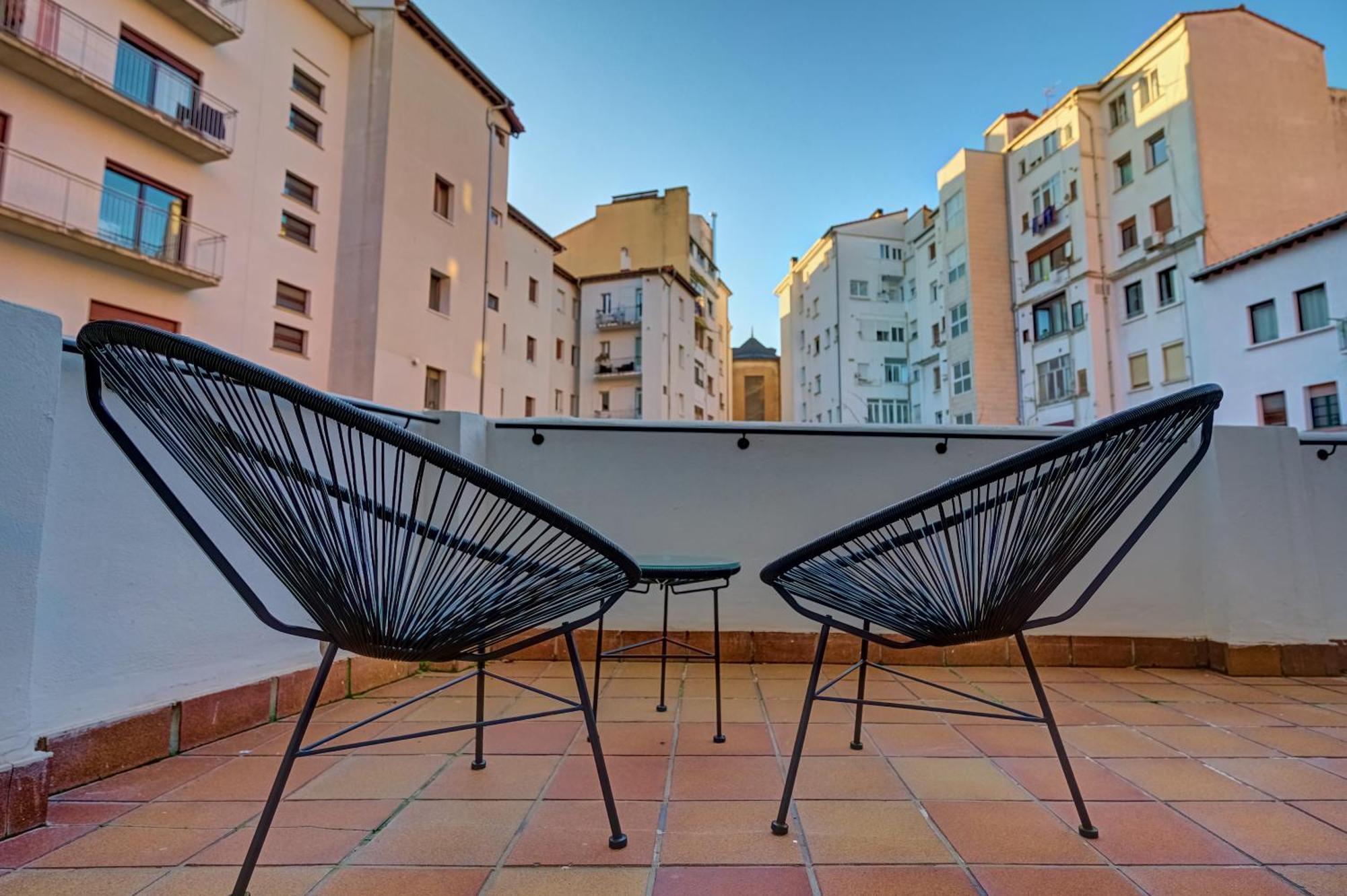 Apartamento El Conde By Clabao ปัมโปลนา ภายนอก รูปภาพ