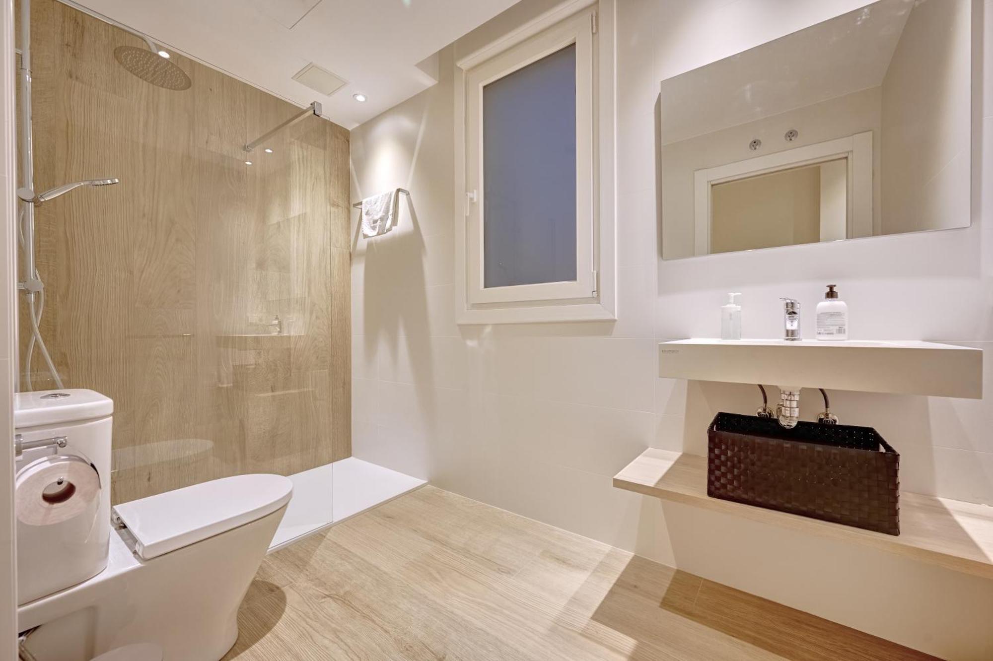 Apartamento El Conde By Clabao ปัมโปลนา ภายนอก รูปภาพ