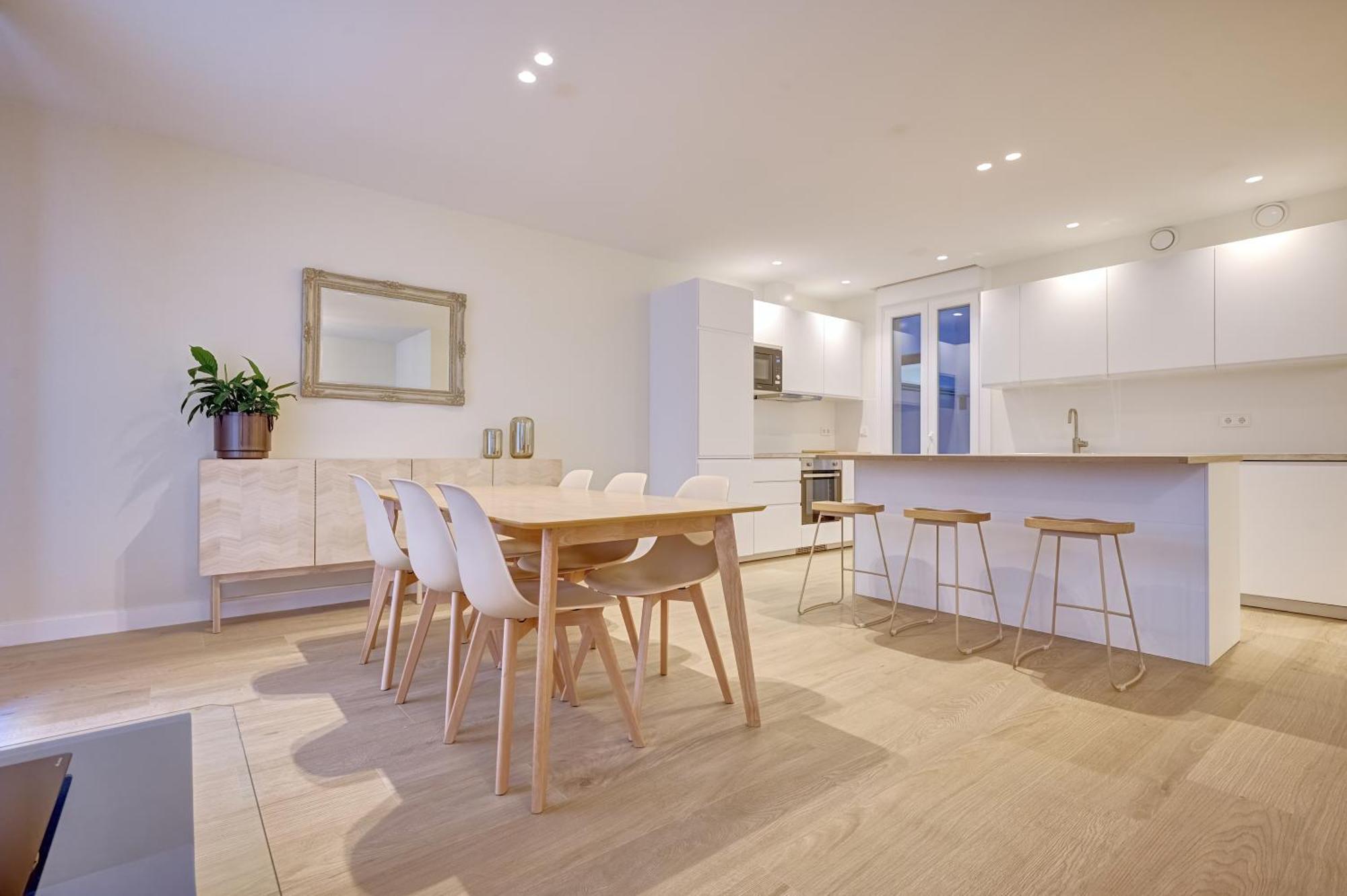 Apartamento El Conde By Clabao ปัมโปลนา ภายนอก รูปภาพ